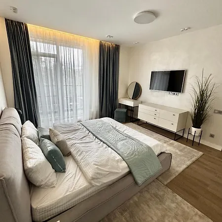 Greenwood Apartment *
